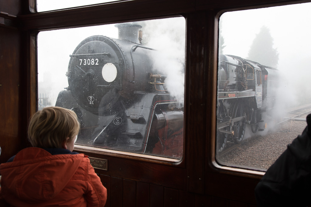 20151101 1DX 0001 BR Standard class 5 no 73082 'Camelot' @ EG-2.JPG